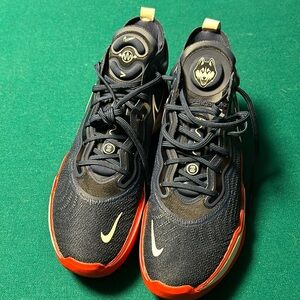 Nike Air Zoom GT - UConn
